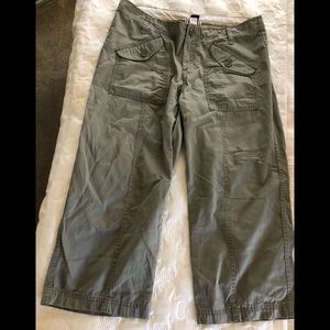 GAP olive green crop pants
